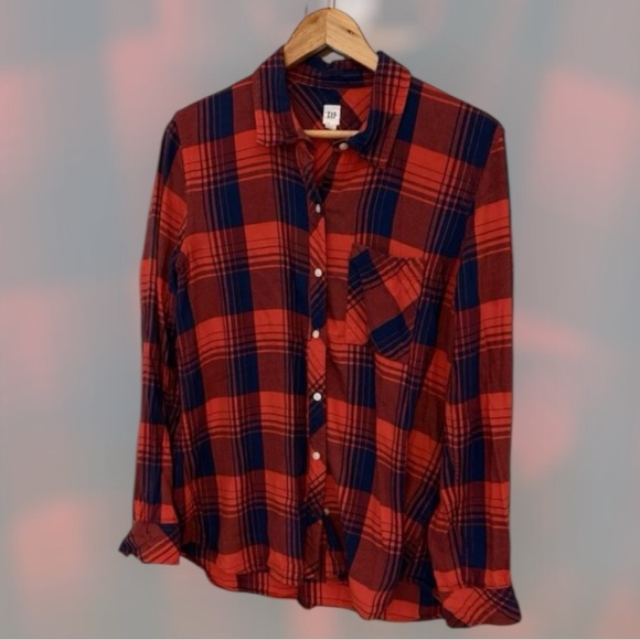 Gap Tops - GAP Buffalo Plaid Flannel Shirt Red Black Medium